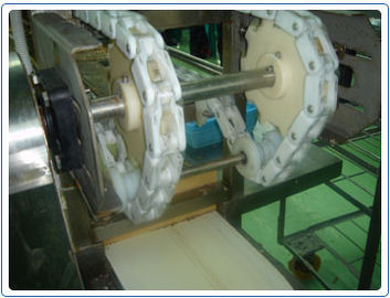 1400 CC600 CC600D CONVEYOR CHAINS heavy duty chain for high wear applications in crate conveyor systems